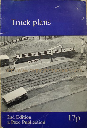 Freezer, C. J. 'Track Plans', 2nd Edition, published by Peco Publications & Publicity in 1973, paperback, staple binding, 34pp, ISBN 0900586362. Condition: Good condition - with a touch of handling wear (i.e. rubbing) to cover, but clean & tidy. Price: £1.20, not including p&p, which is Amazon's standard charge (currently £2.75 for UK buyers, more for overseas customers)